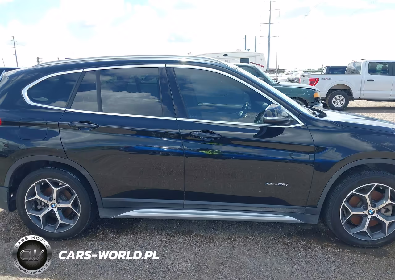 2017 BMW X1 xDrive28I VIN:WBXHT3Z38H4A57209 - 13