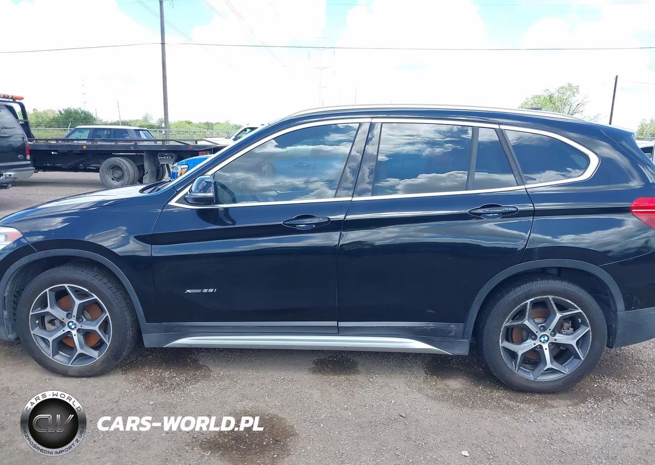 2017 BMW X1 xDrive28I VIN:WBXHT3Z38H4A57209 - 14