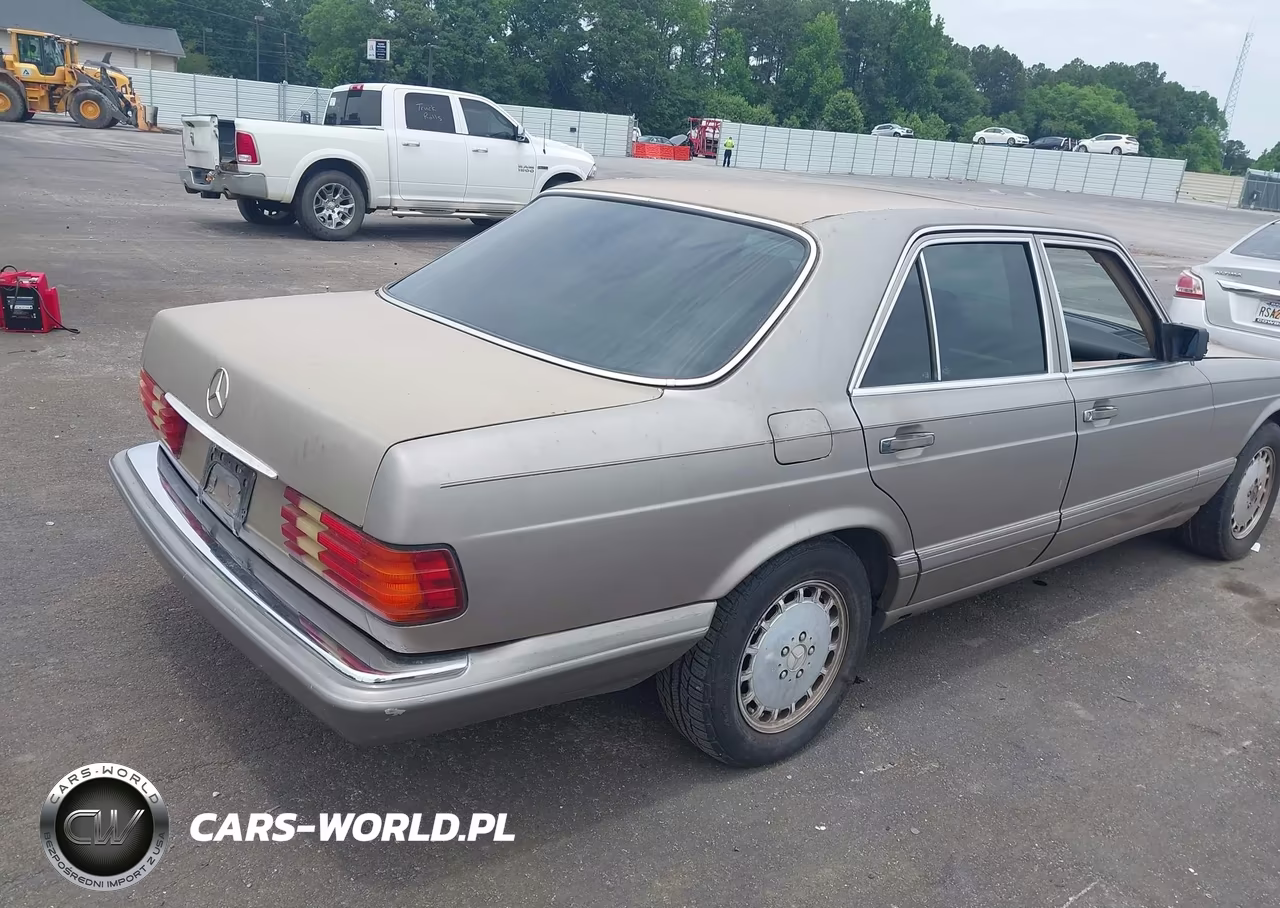 1990 Mercedes-Benz 300 Se VIN:WDBCA24D0LA533644 - 4