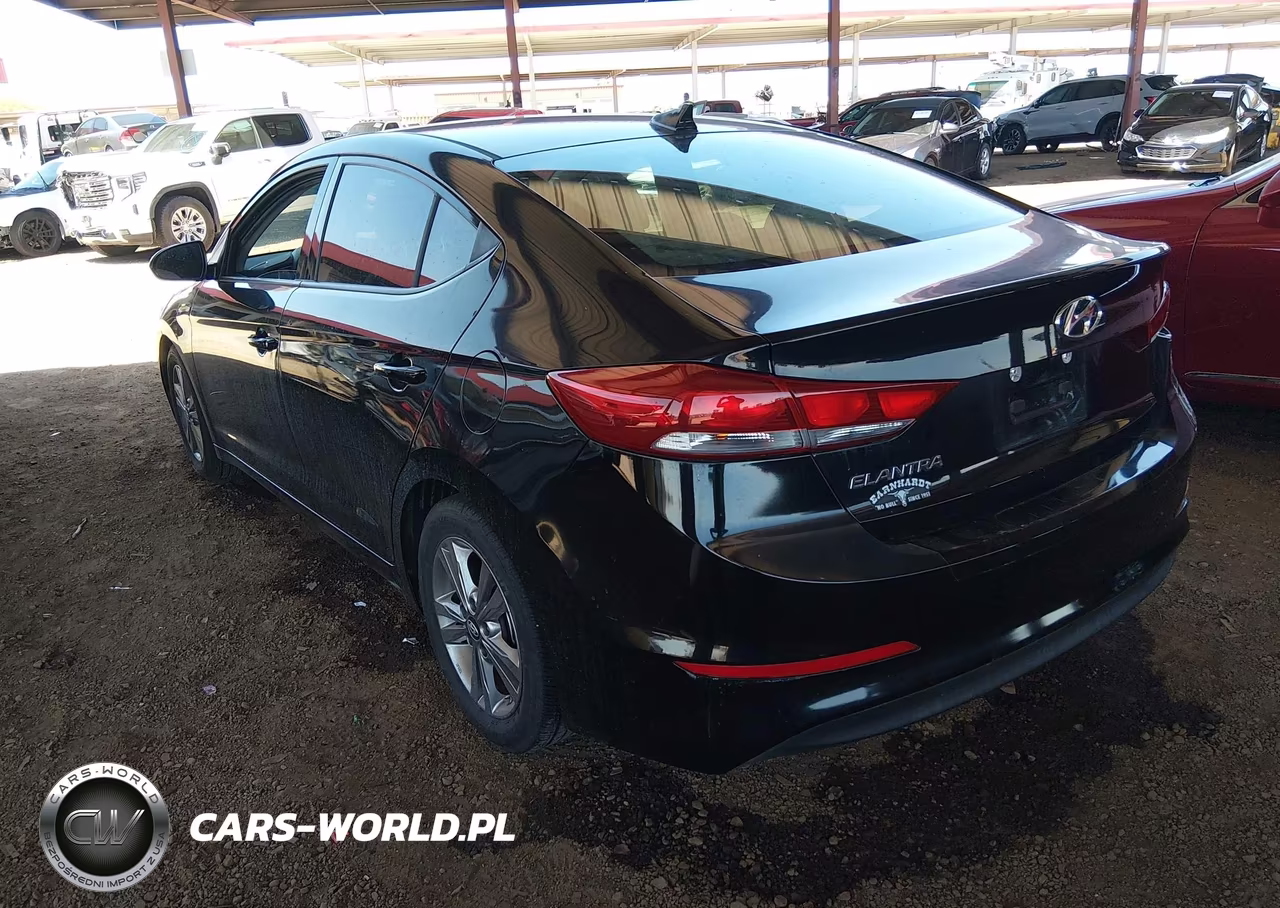 2018 Hyundai Elantra Value Edition VIN:KMHD84LF4JU611589 - 3