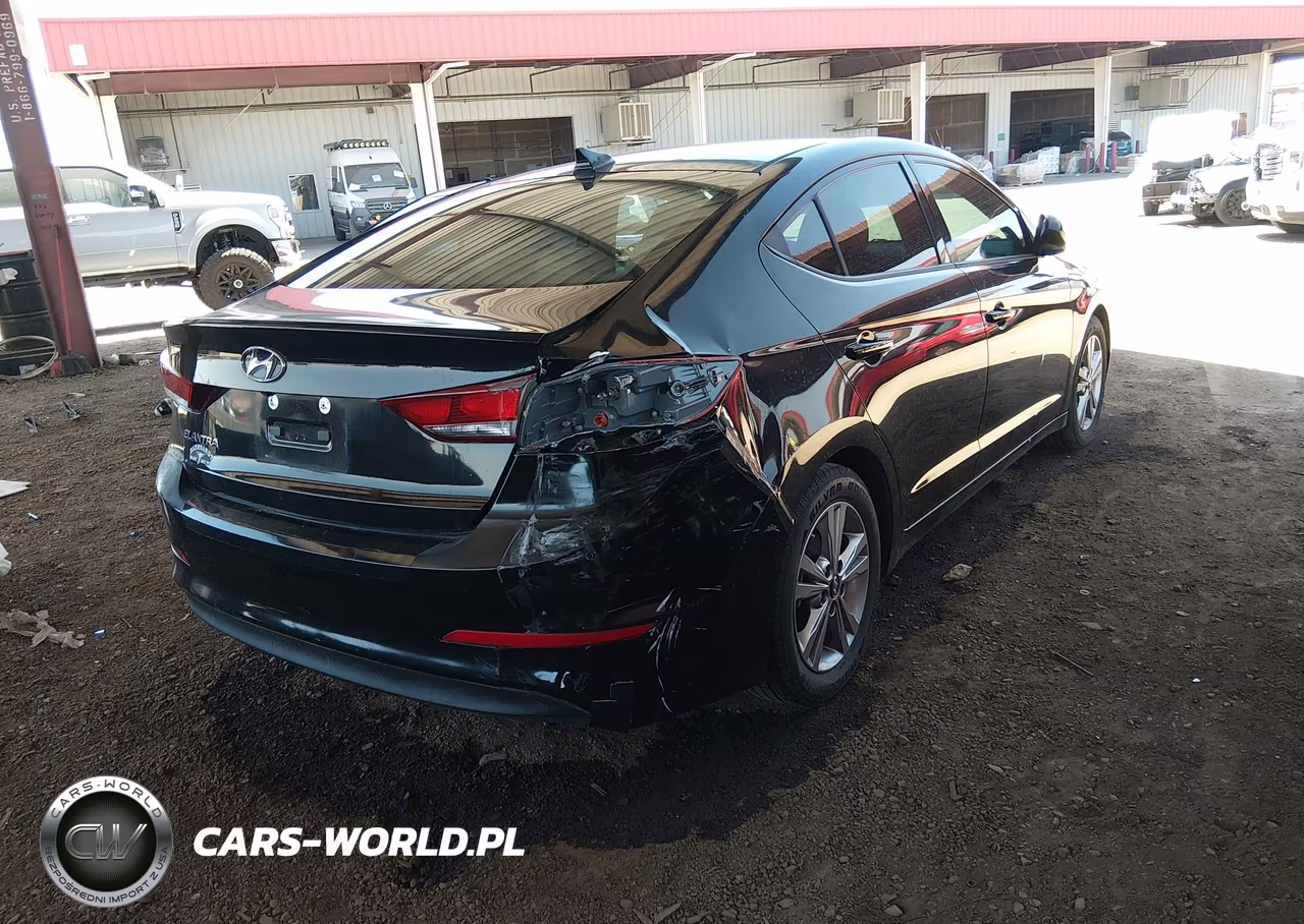 2018 Hyundai Elantra Value Edition VIN:KMHD84LF4JU611589 - 4