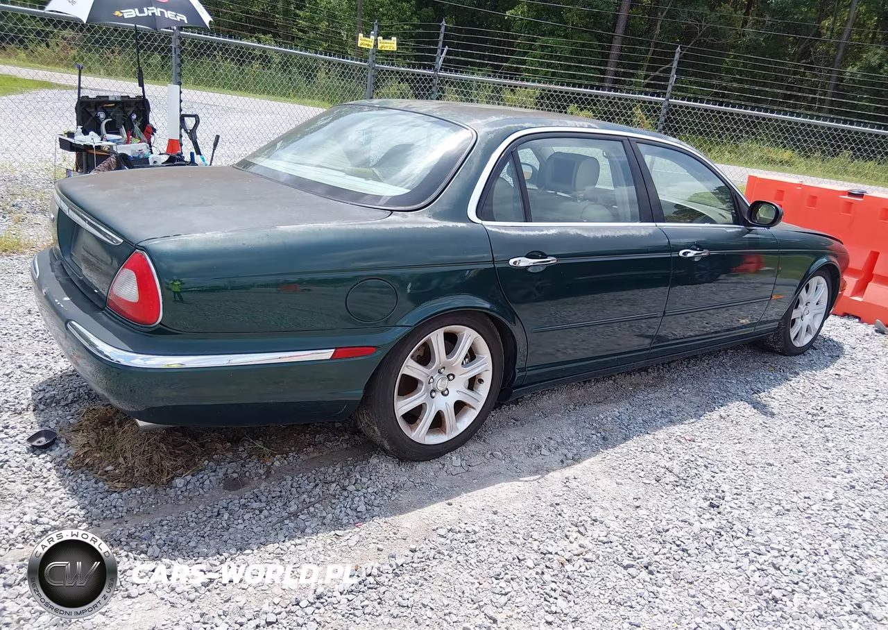 2005 Jaguar Xj Super V8 VIN:SAJWA82B75TG40835 - 4