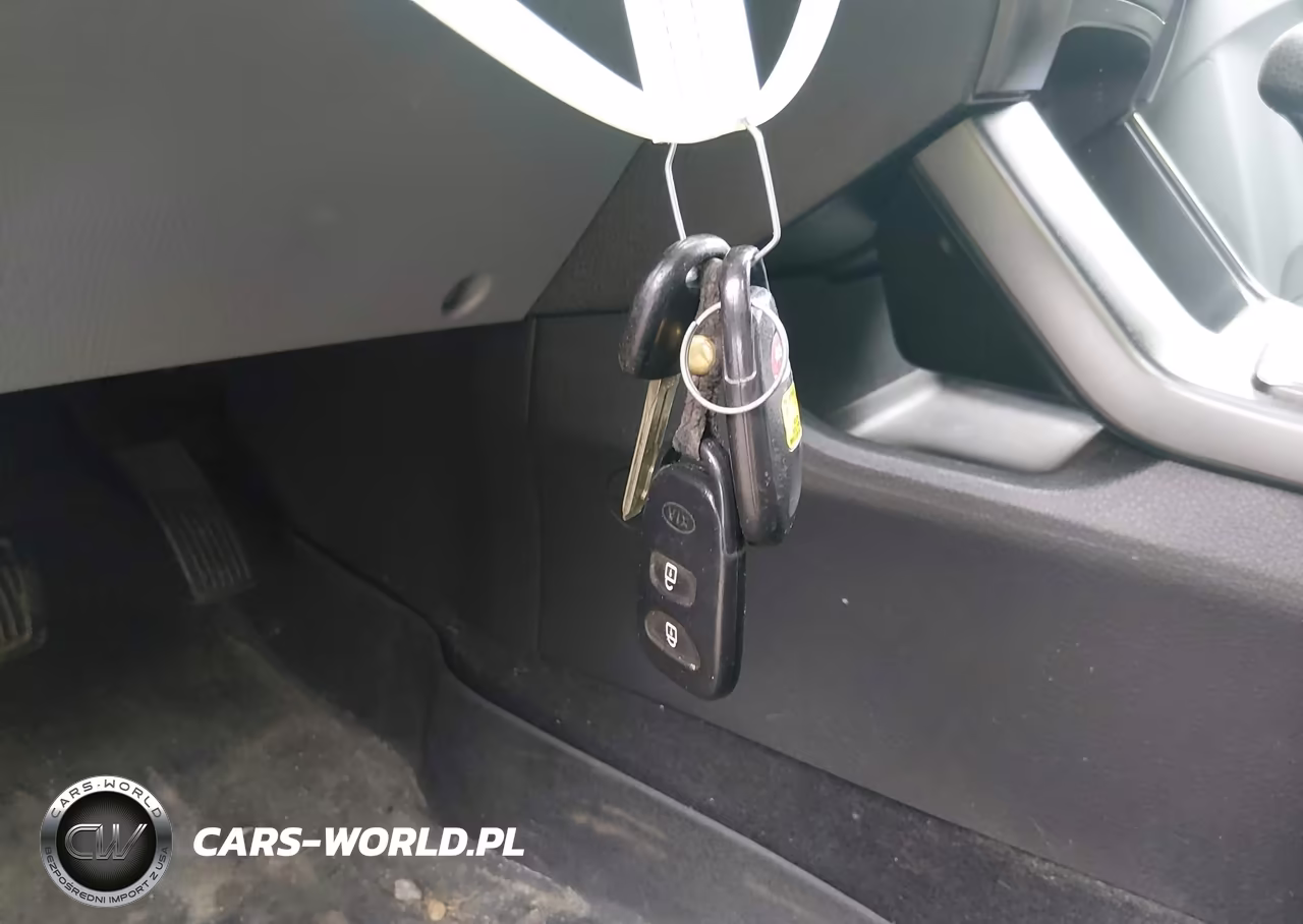 2013 Kia Sorento Lx V6 VIN:5XYKTDA23DG338306 - 11