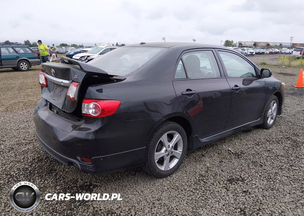 2011 Toyota Corolla S VIN:2T1BU4EE6BC641039 - 4