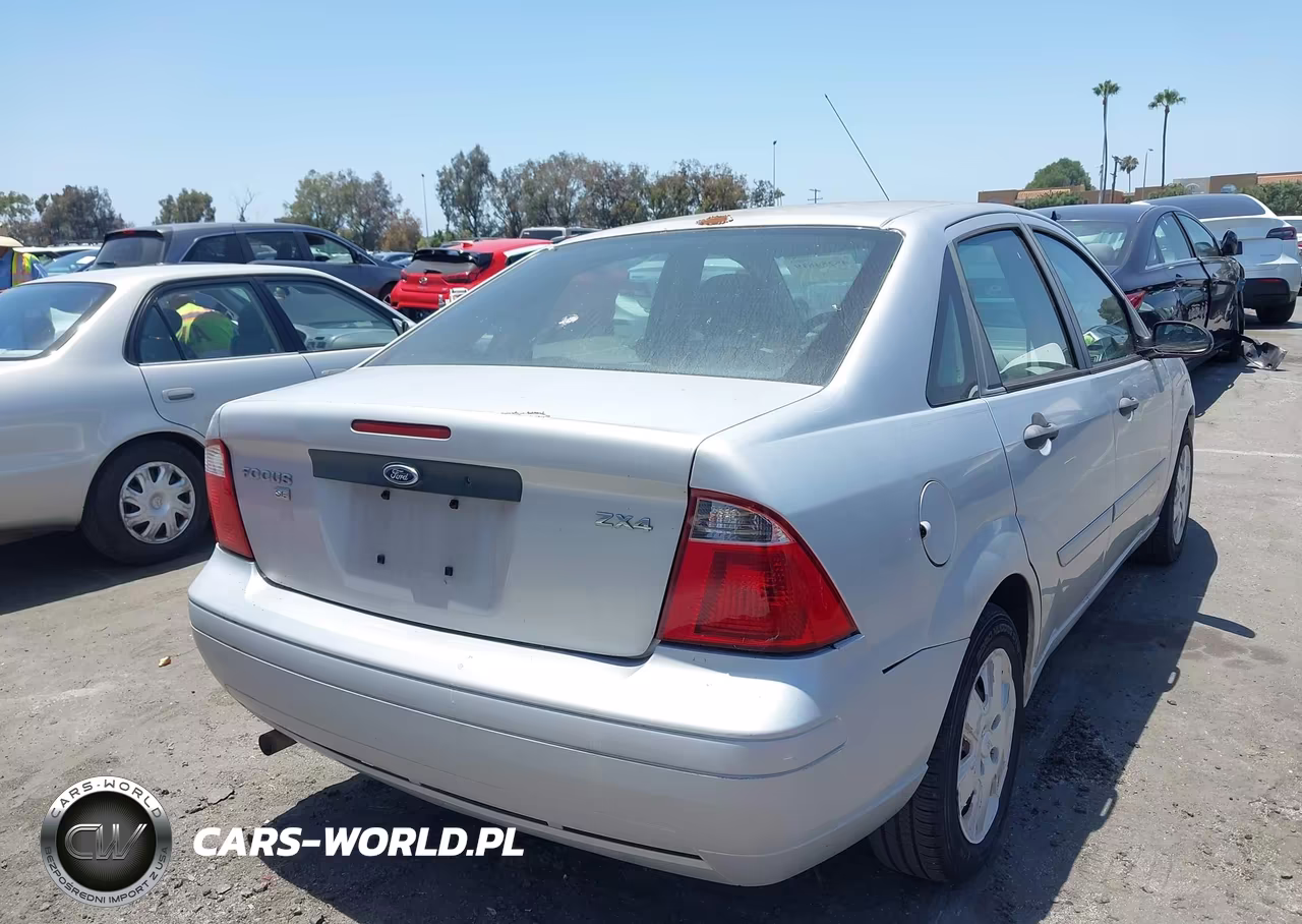 2006 Ford Focus Zx4 VIN:1FAFP34N56W208660 - 4