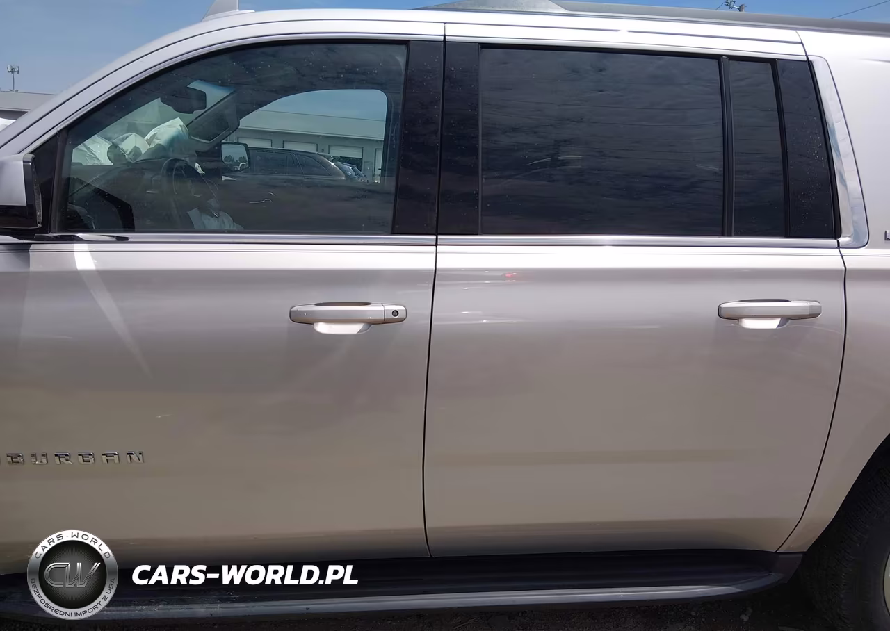 2019 Chevrolet Suburban Lt VIN:1GNSKHKC2KR338109 - 14