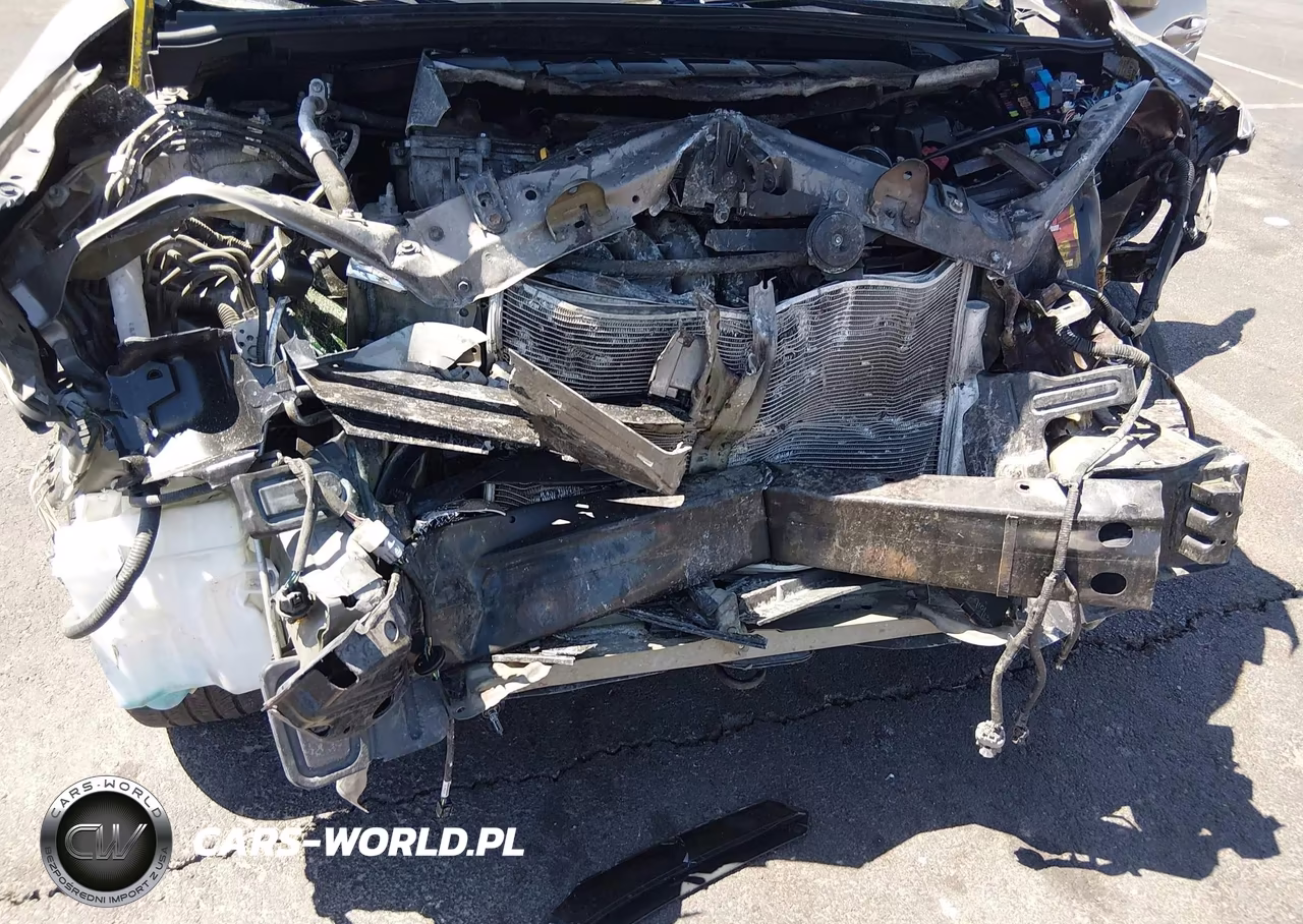 2018 Toyota Corolla Le VIN:5YFBURHE5JP765021 - 6