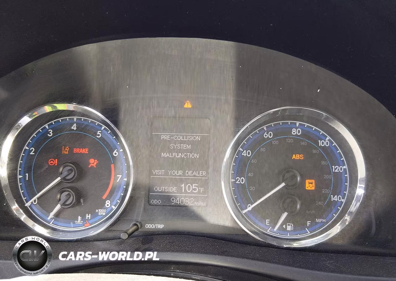 2018 Toyota Corolla Le VIN:5YFBURHE5JP765021 - 7
