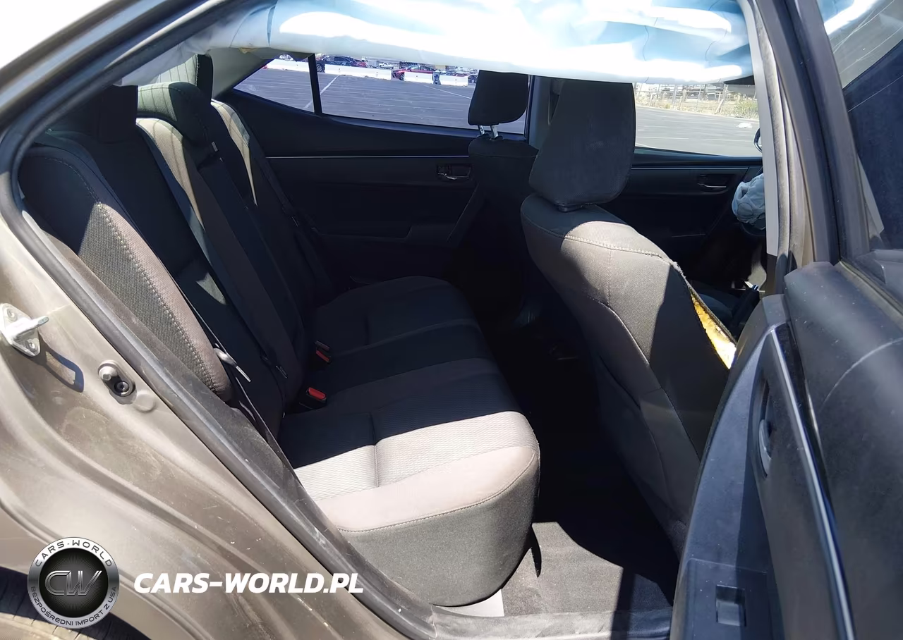 2018 Toyota Corolla Le VIN:5YFBURHE5JP765021 - 8