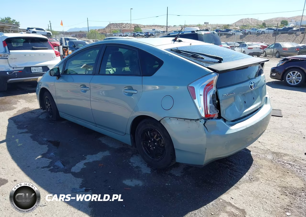 2013 Toyota Prius Two VIN:JTDKN3DU4D5572920 - 3