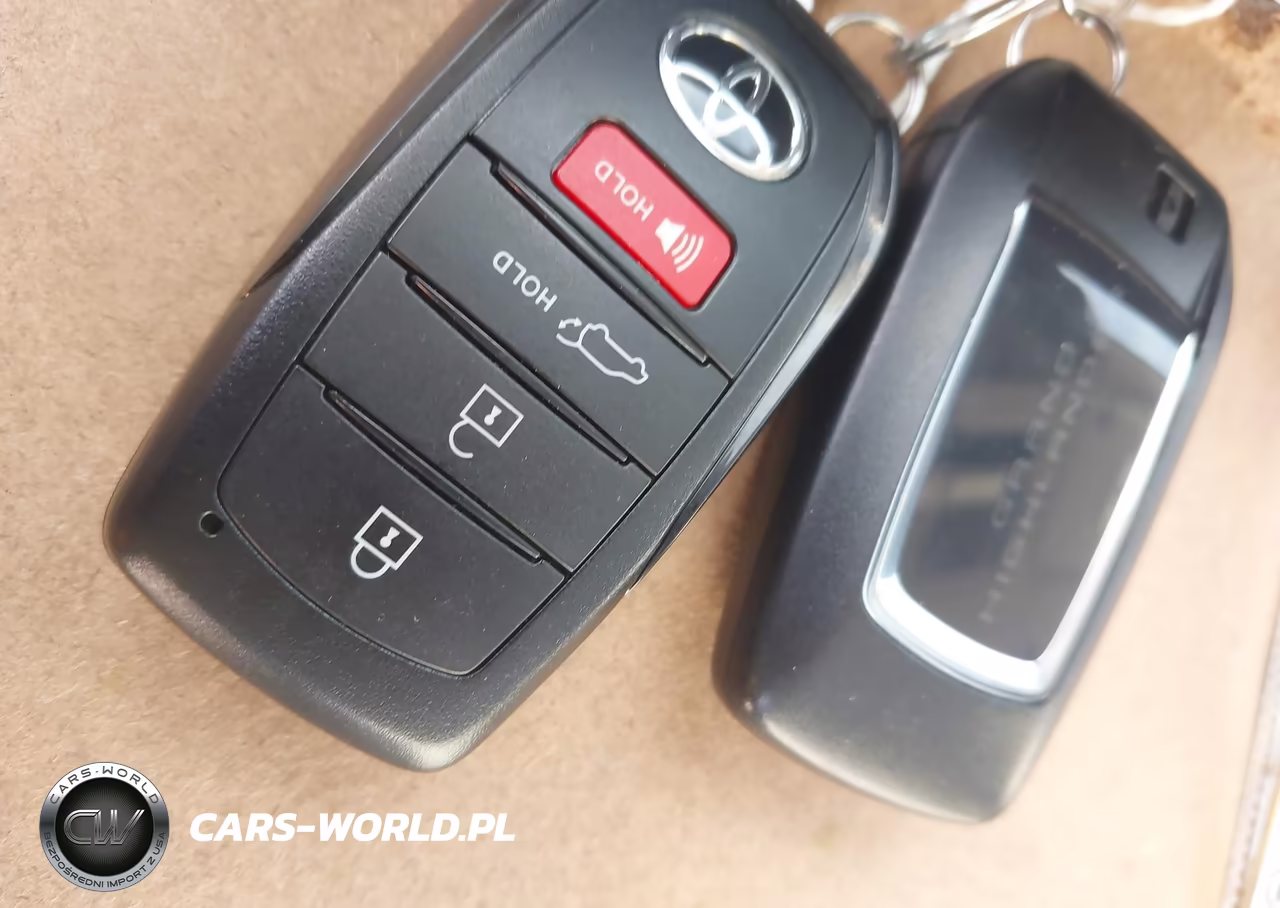 2026 Toyota Grand Highlander Hybrid Limited VIN:5TDACAB50TS082808 - 11