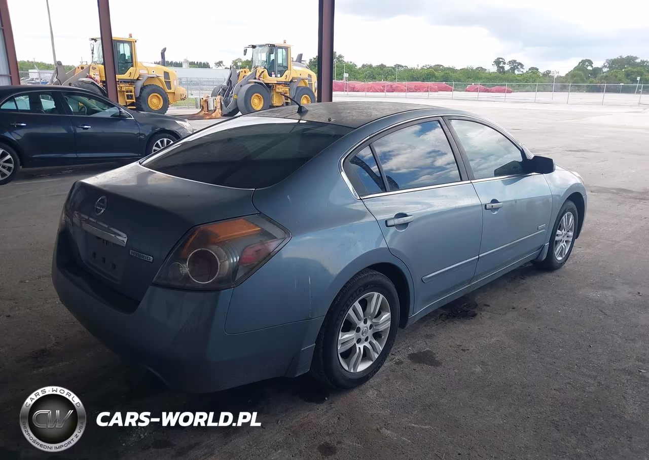 2011 Nissan Altima Hybrid VIN:1N4CL2AP3BC102265 - 4