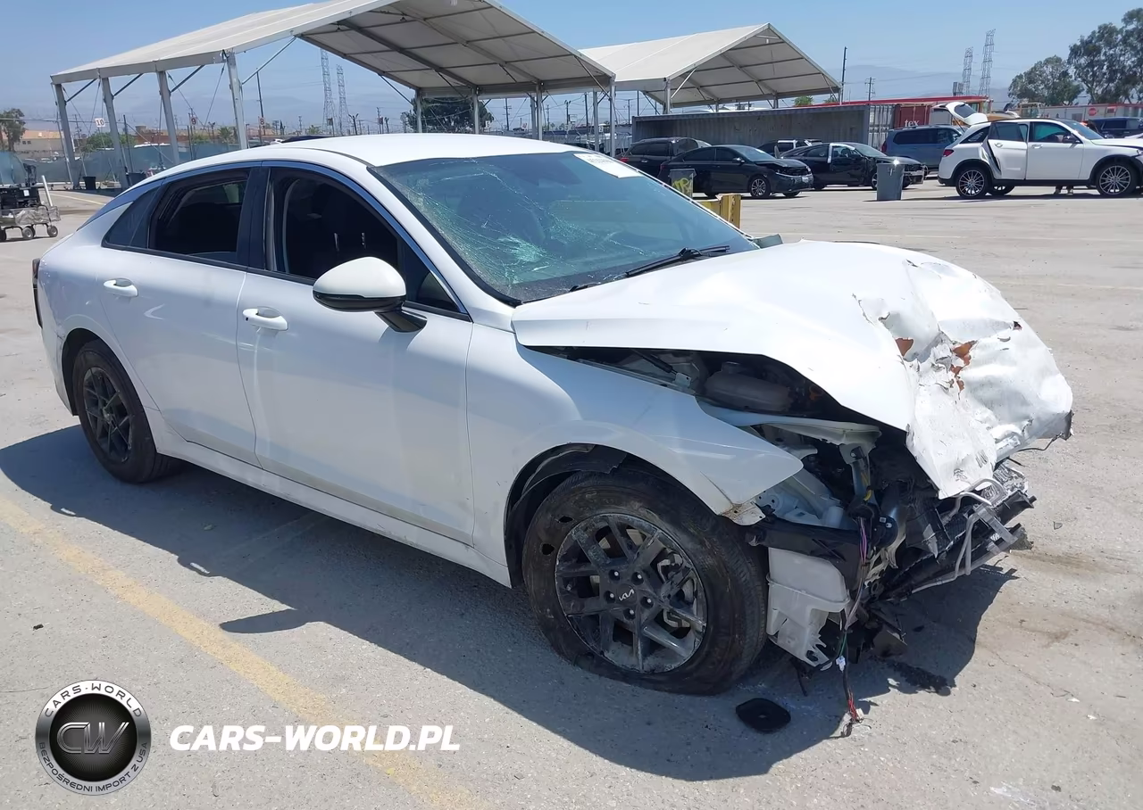 2025 Kia K5 Lxs – zdjęcie 1 z 15