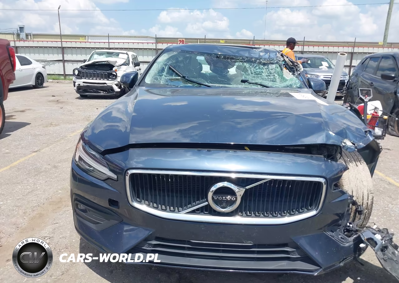 2020 Volvo S60 Momentum VIN:7JR102FKXLG046800 - 12