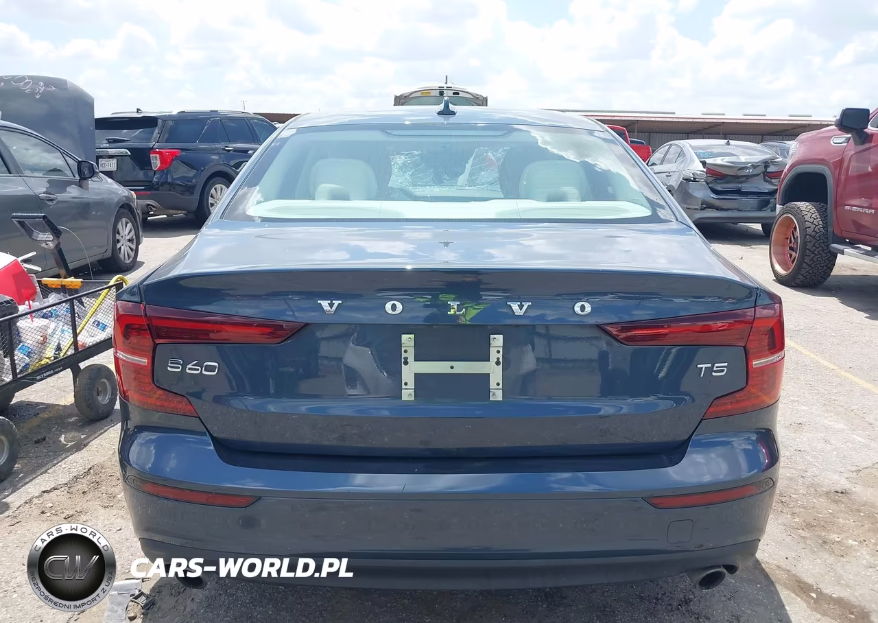 2020 Volvo S60 Momentum VIN:7JR102FKXLG046800 - 16