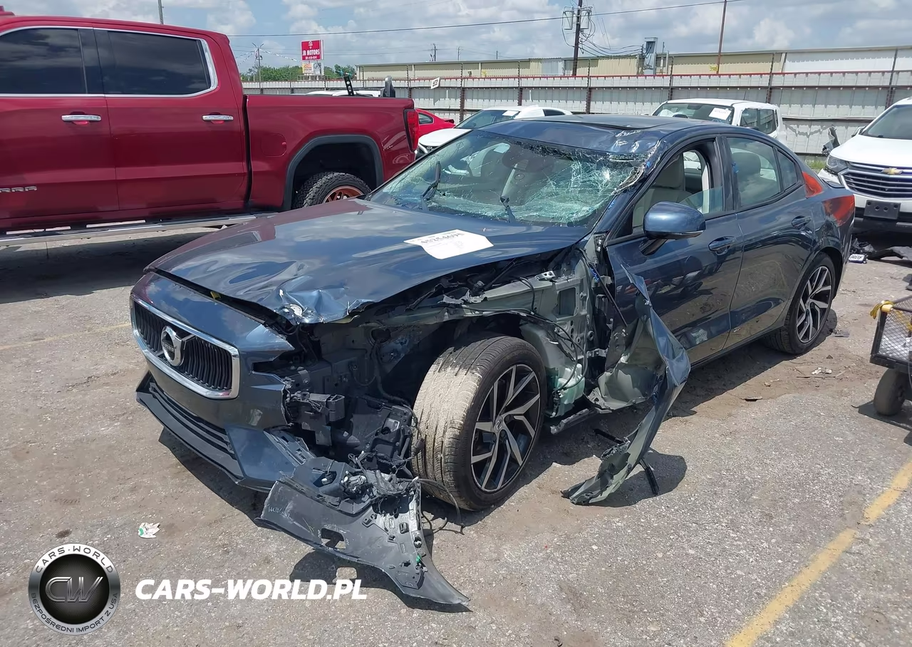 2020 Volvo S60 Momentum VIN:7JR102FKXLG046800 - 2