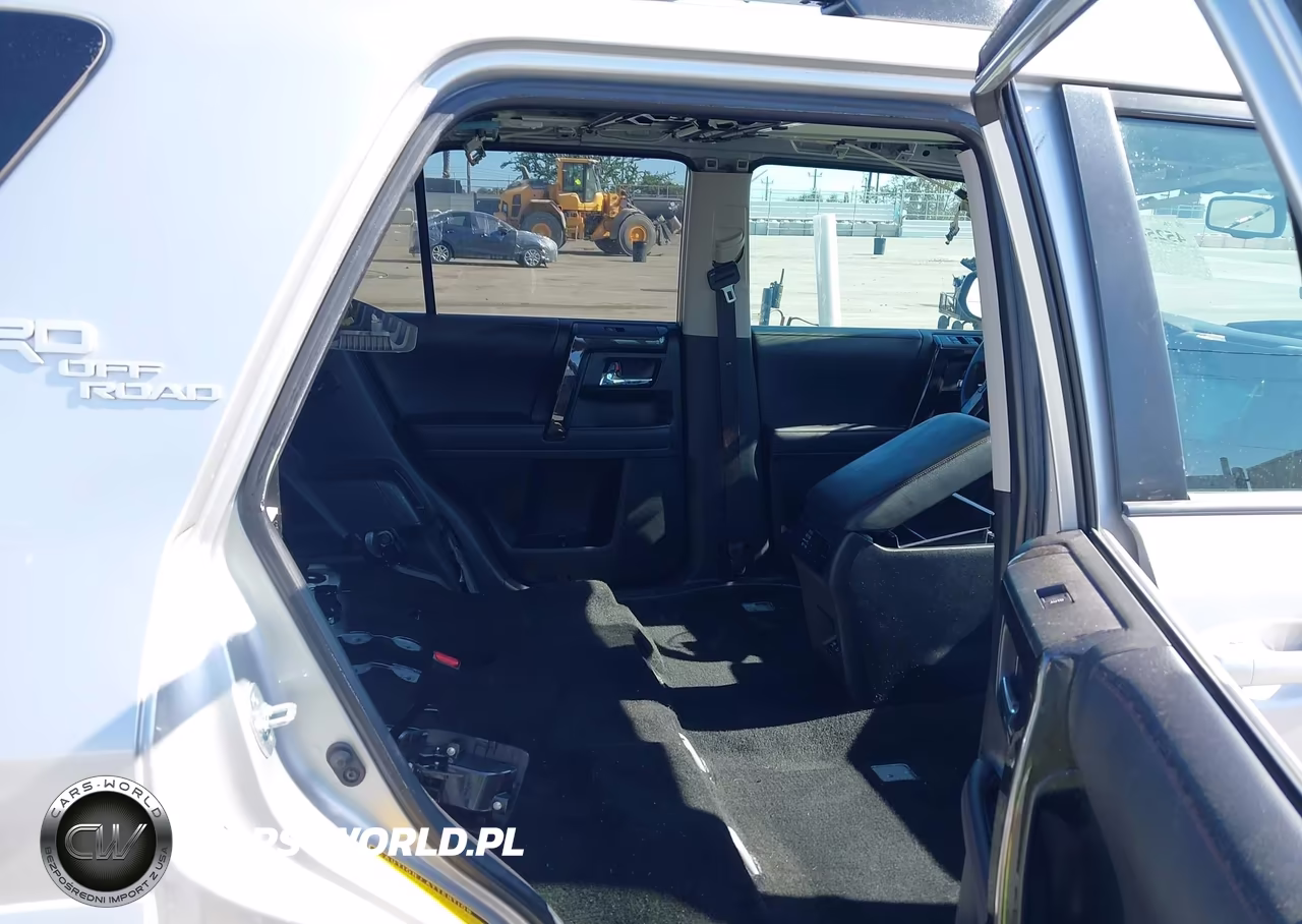 2021 Toyota 4Runner Trd Off Road Premium VIN:JTERU5JR4M5928145 - 8
