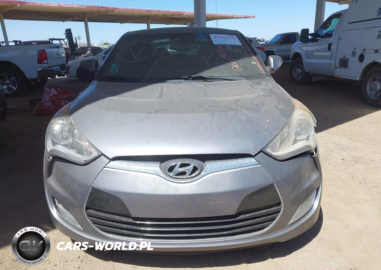 2017 Hyundai Veloster Value Edition VIN:KMHTC6AD5HU315997 - 6