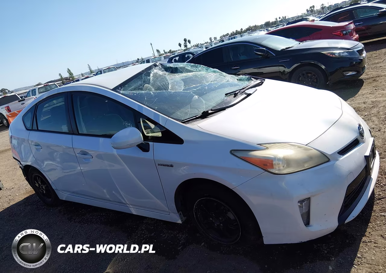 2013 Toyota Prius Two VIN:JTDKN3DUXD5651752 - 13