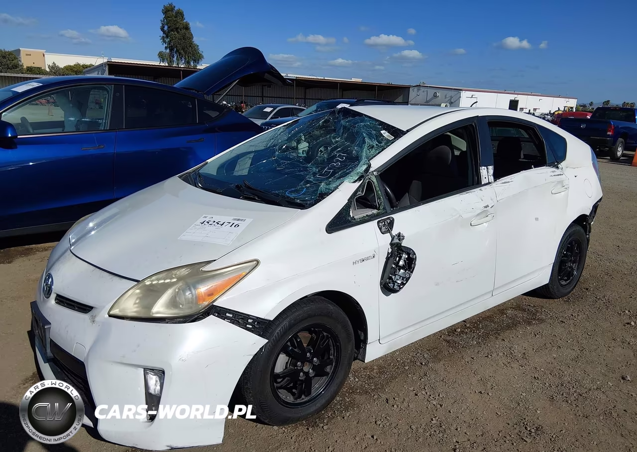 2013 Toyota Prius Two VIN:JTDKN3DUXD5651752 - 6