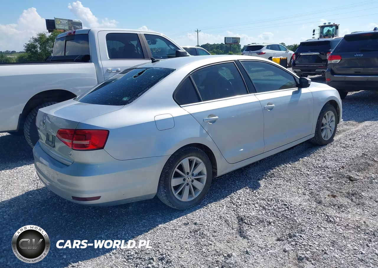 2015 Volkswagen Jetta 1.8T Se VIN:3VWD17AJXFM307516 - 4