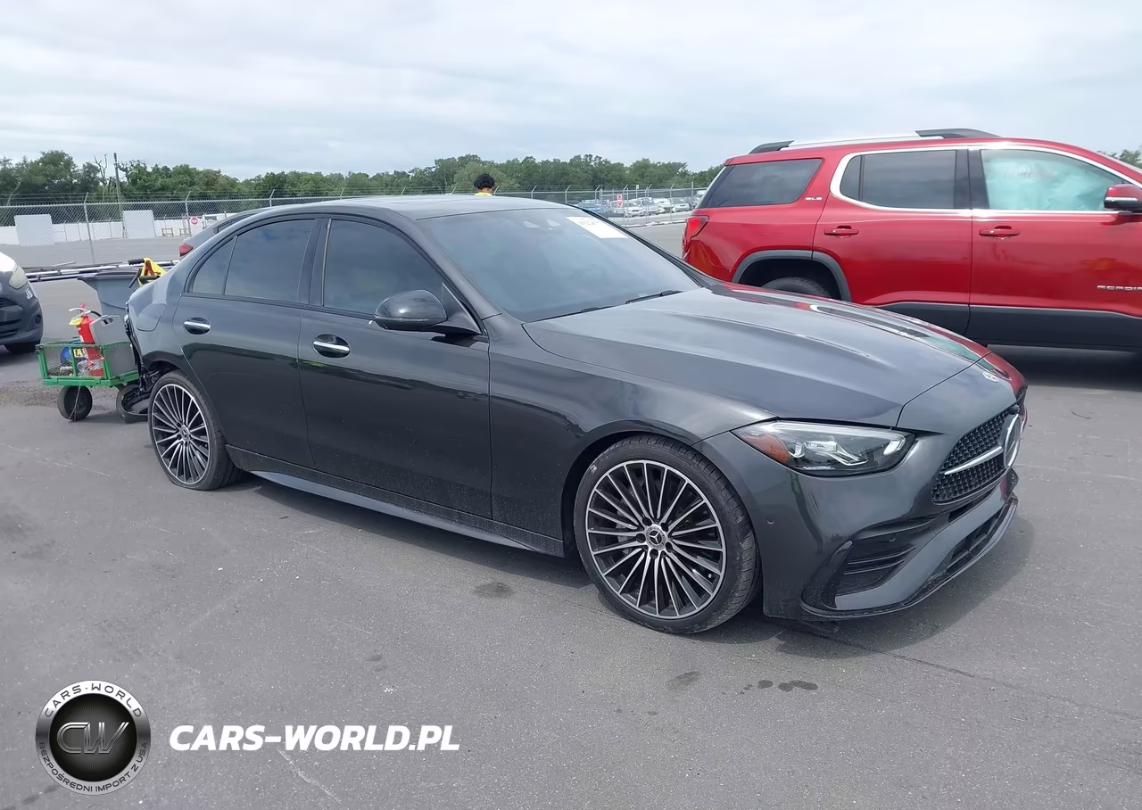 2022 Mercedes-Benz C 300 Sedan – zdjęcie 1 z 16