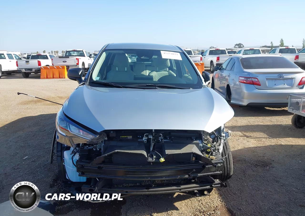 2024 Toyota Corolla Cross L VIN:7MUAAAAG9RV114632 - 13