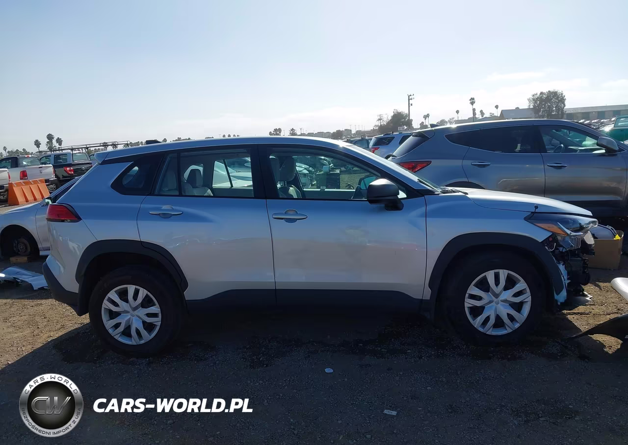2024 Toyota Corolla Cross L VIN:7MUAAAAG9RV114632 - 14