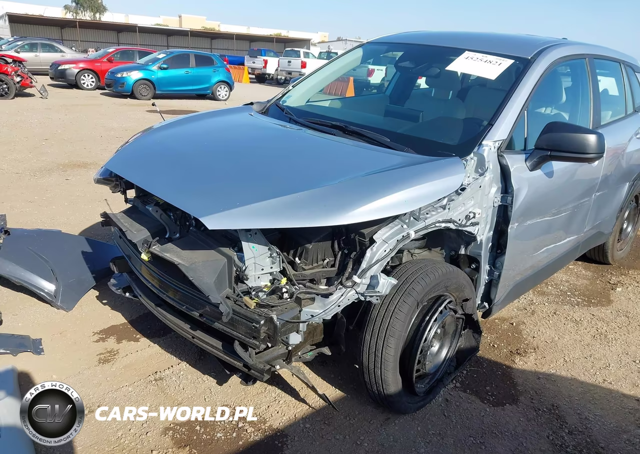 2024 Toyota Corolla Cross L VIN:7MUAAAAG9RV114632 - 6