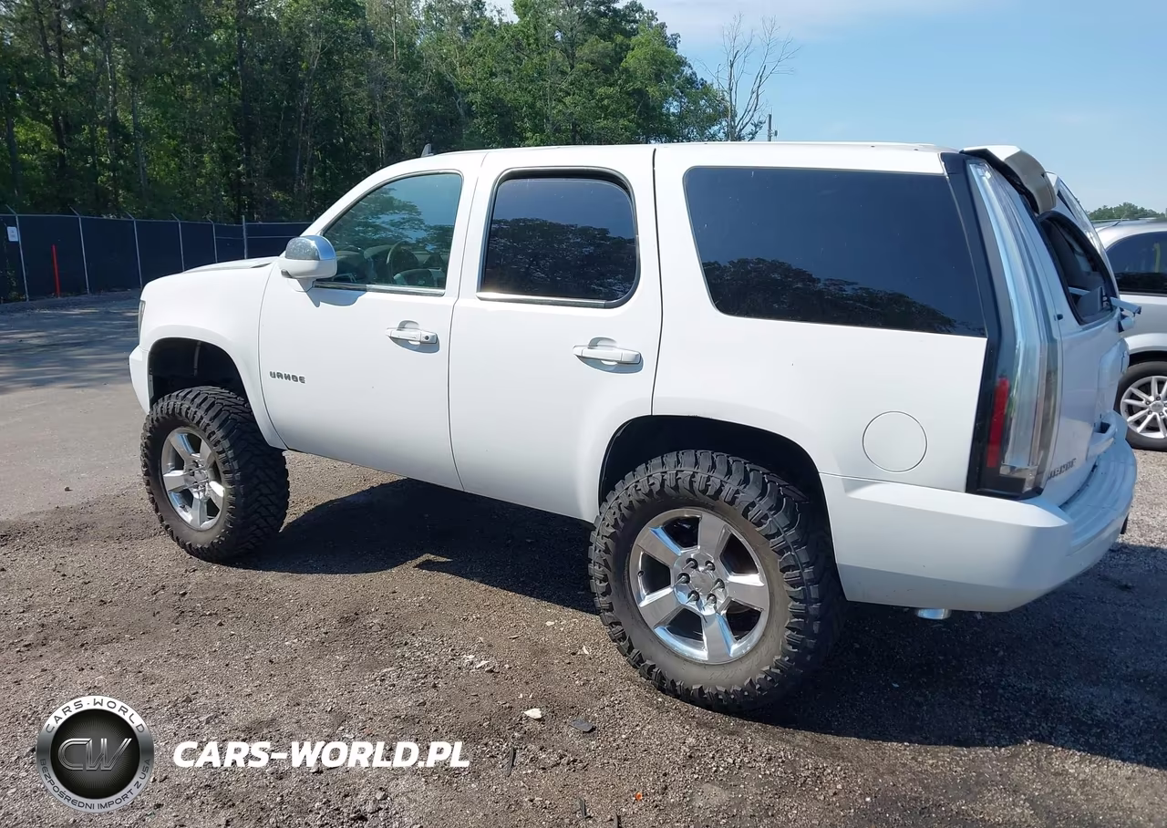 2012 Chevrolet Tahoe Lt VIN:1GNSCBE06CR153056 - 3