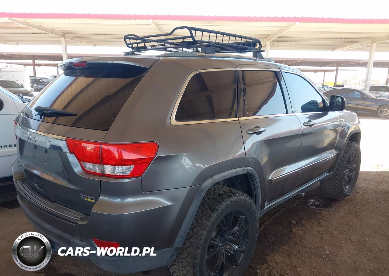 2012 Jeep Grand Cherokee Laredo VIN:1C4RJFAG6CC223651 - 4
