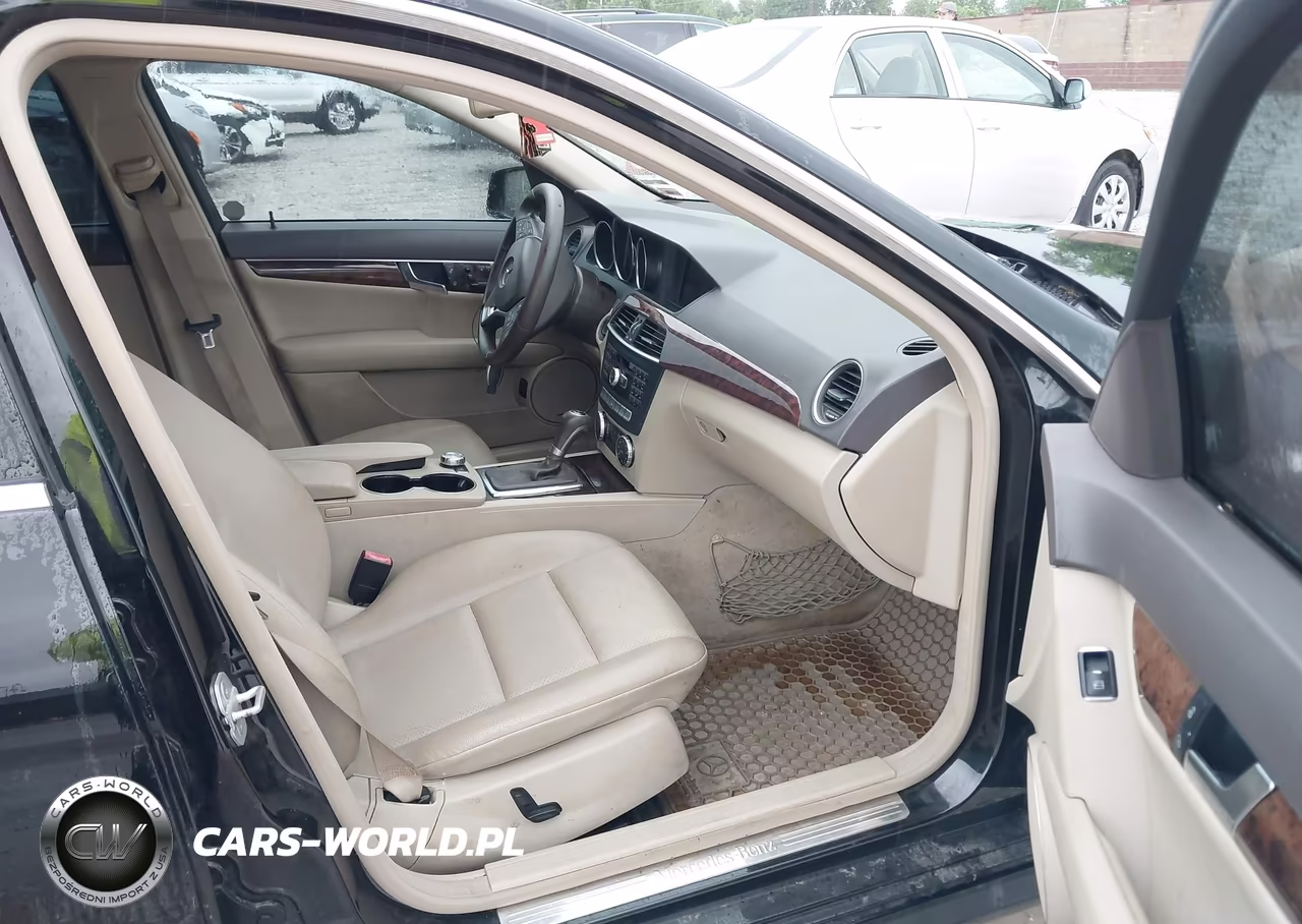 2013 Mercedes-Benz C 250 Sport VIN:WDDGF4HB2DA850714 - 5