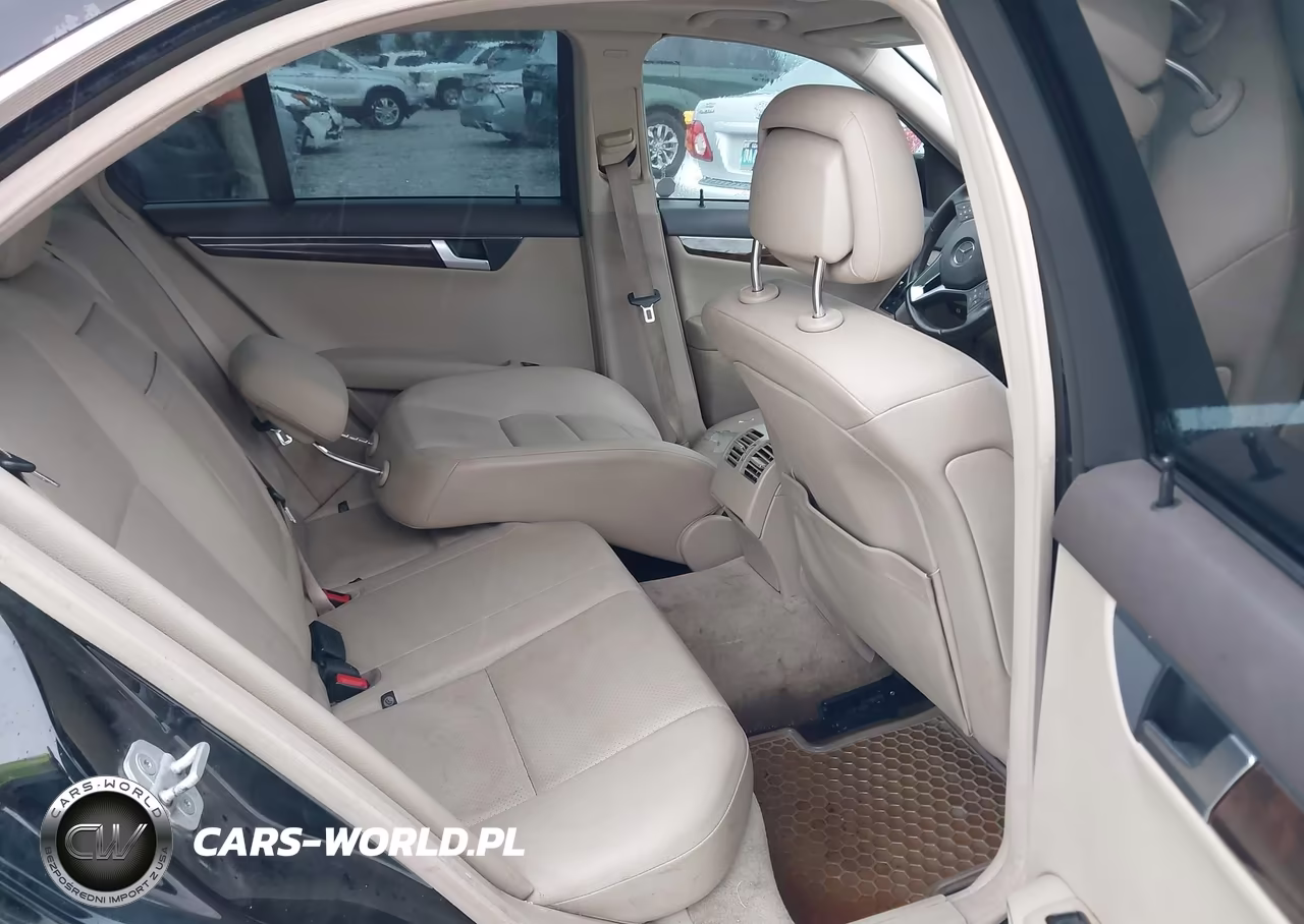 2013 Mercedes-Benz C 250 Sport VIN:WDDGF4HB2DA850714 - 8