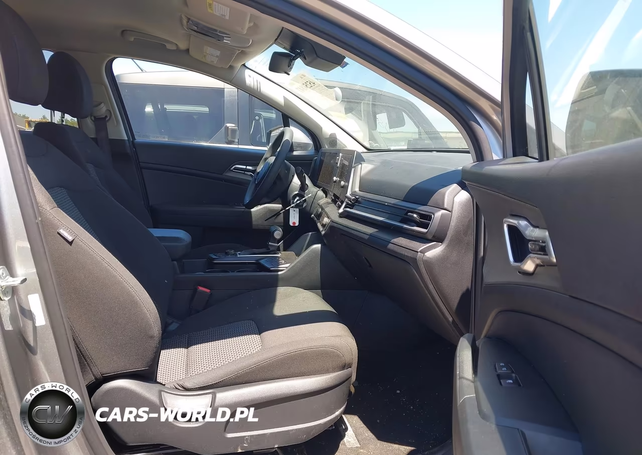 2025 Kia Sportage Lx VIN:KNDPUCDF1S7406169 - 5