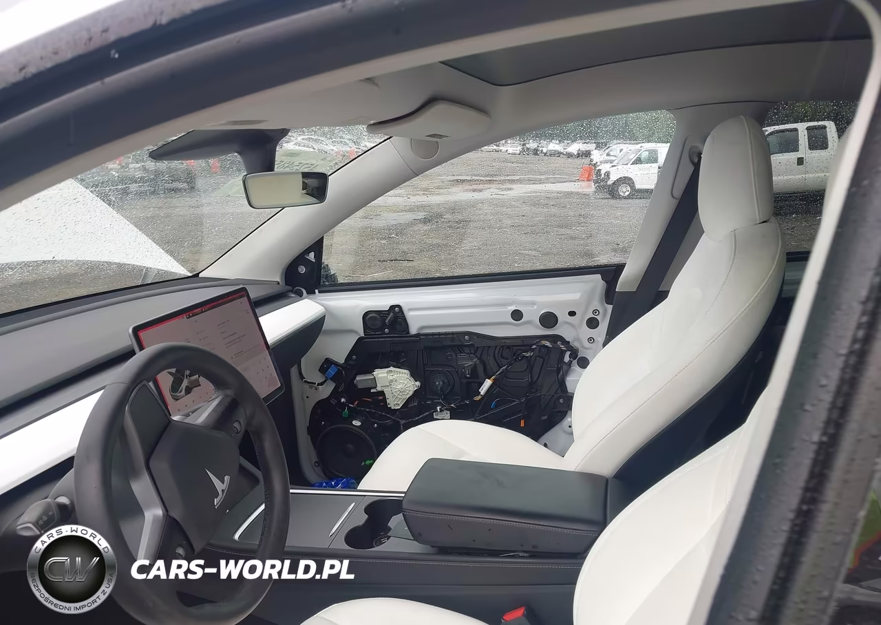 2021 Tesla Model Y Standard Range Rear-Wheel Drive VIN:5YJYGDED9MF181396 - 5