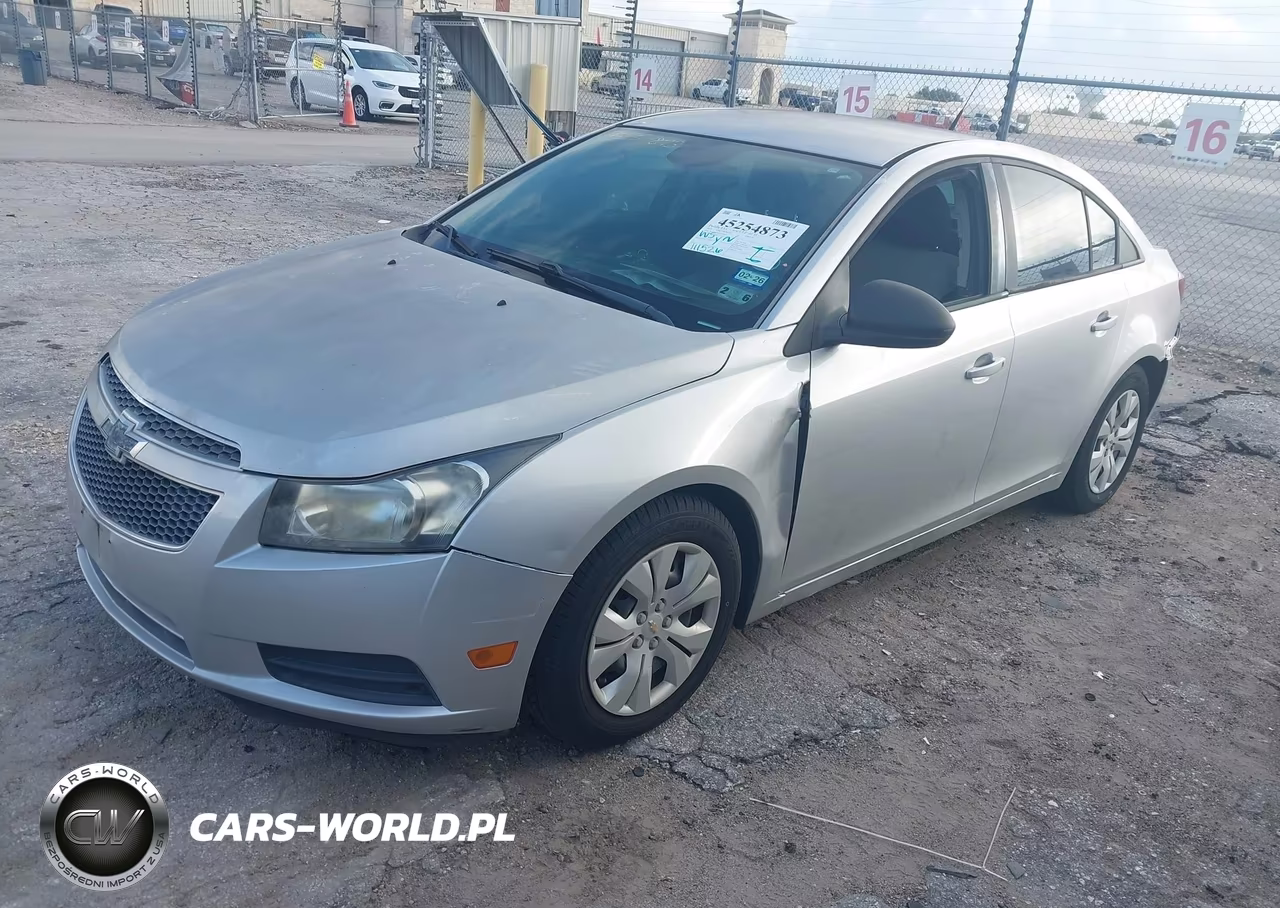 2014 Chevrolet Cruze Ls Auto VIN:1G1PA5SH1E7180091 - 2