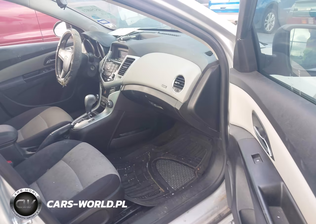 2014 Chevrolet Cruze Ls Auto VIN:1G1PA5SH1E7180091 - 5