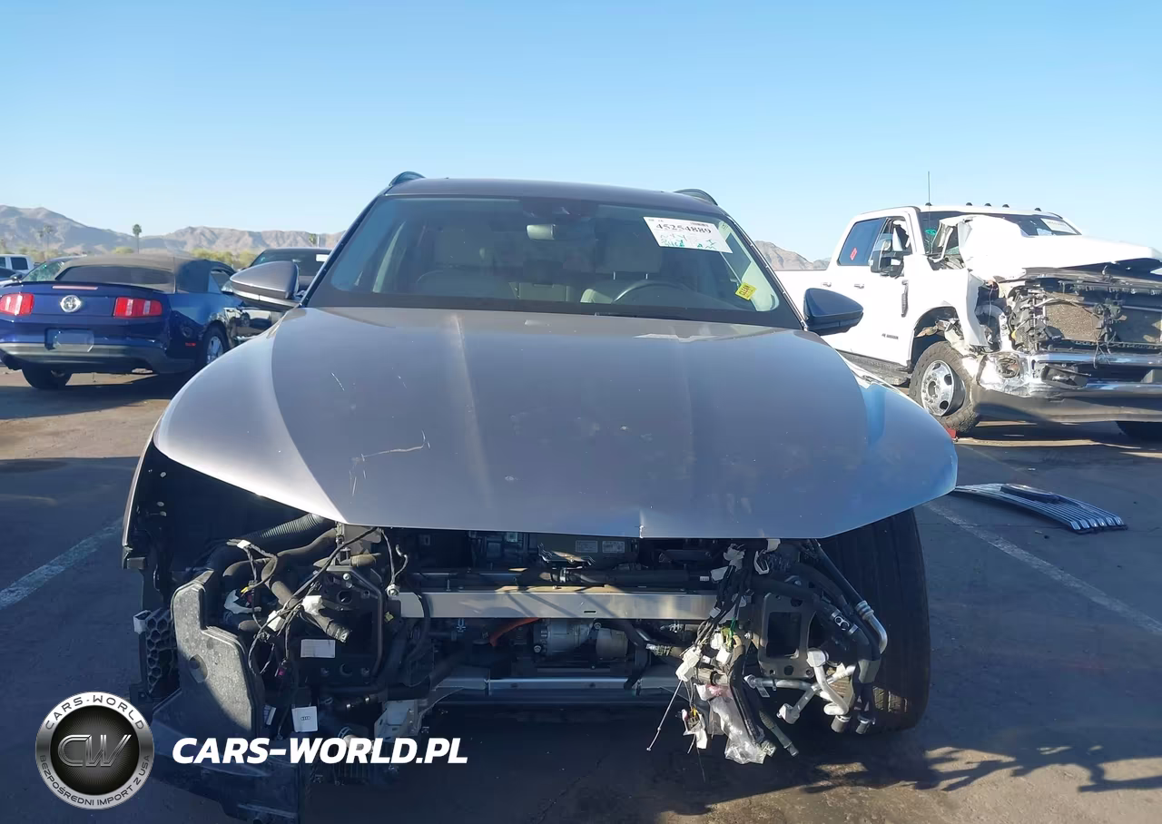 2022 Audi E-Tron Premium Plus Quattro VIN:WA1LAAGE2NB009838 - 13