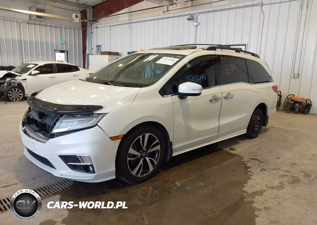 2018 Honda Odyssey Elite VIN:5FNRL6H9XJB018674 - 2