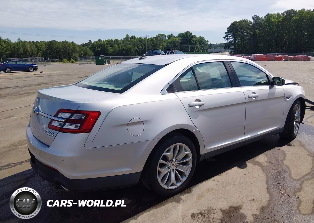 2015 Ford Taurus Limited VIN:1FAHP2F85FG108871 - 4