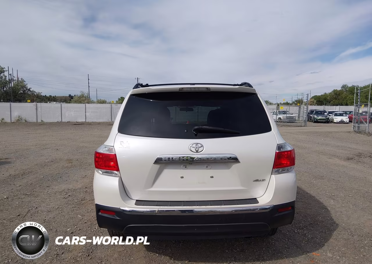 2012 Toyota Highlander Base V6 VIN:5TDBK3EH2CS165696 - 16