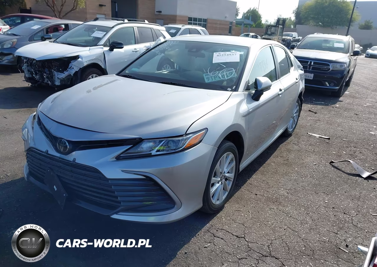 2024 Toyota Camry Le VIN:4T1C11AKXRU226063 - 2