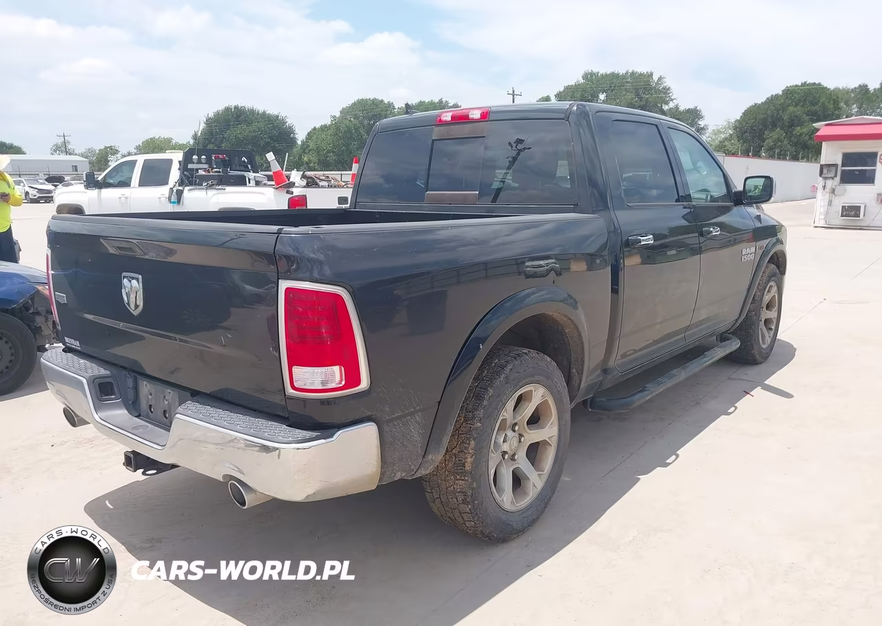 2016 Ram 1500 Laramie VIN:1C6RR6NMXGS227942 - 4