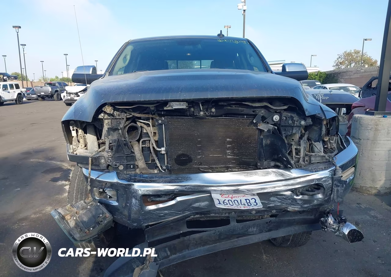 2013 Ram 2500 Laramie VIN:3C6UR5KL1DG584607 - 13
