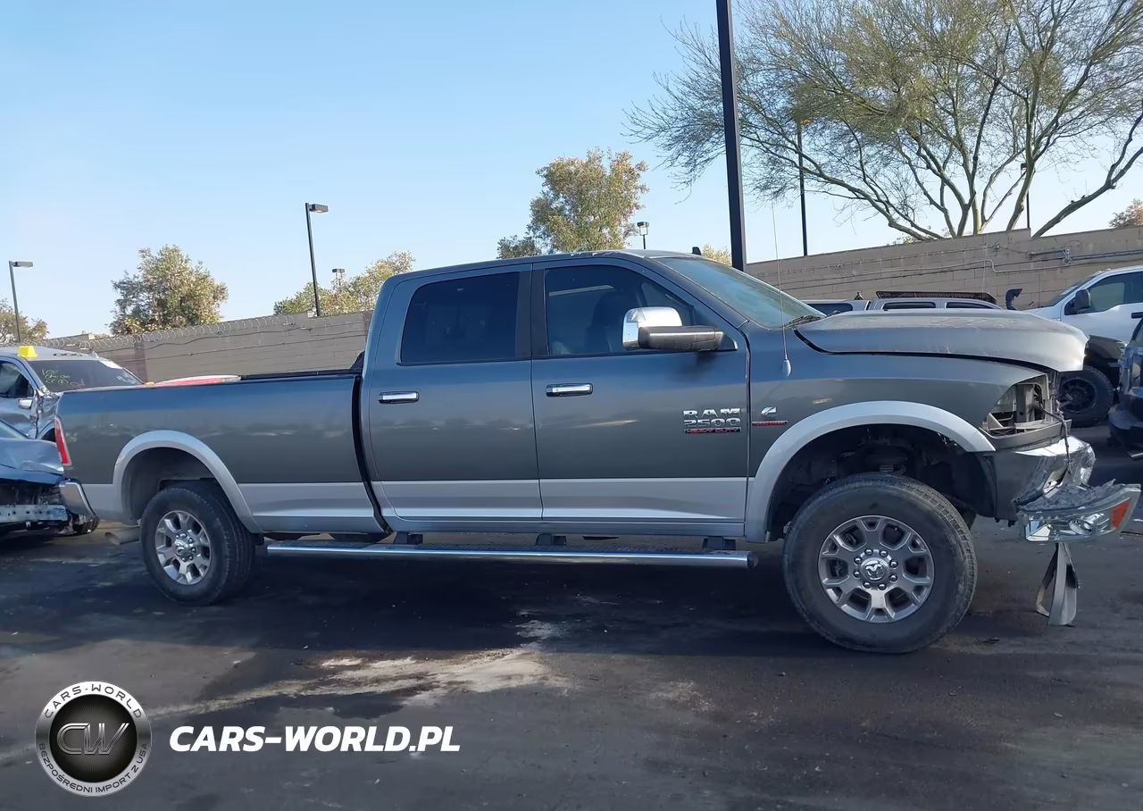 2013 Ram 2500 Laramie VIN:3C6UR5KL1DG584607 - 14