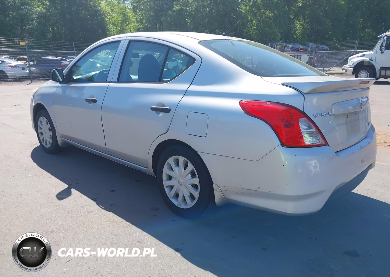 2015 Nissan Versa 1.6 S+ VIN:3N1CN7AP4FL816467 - 3