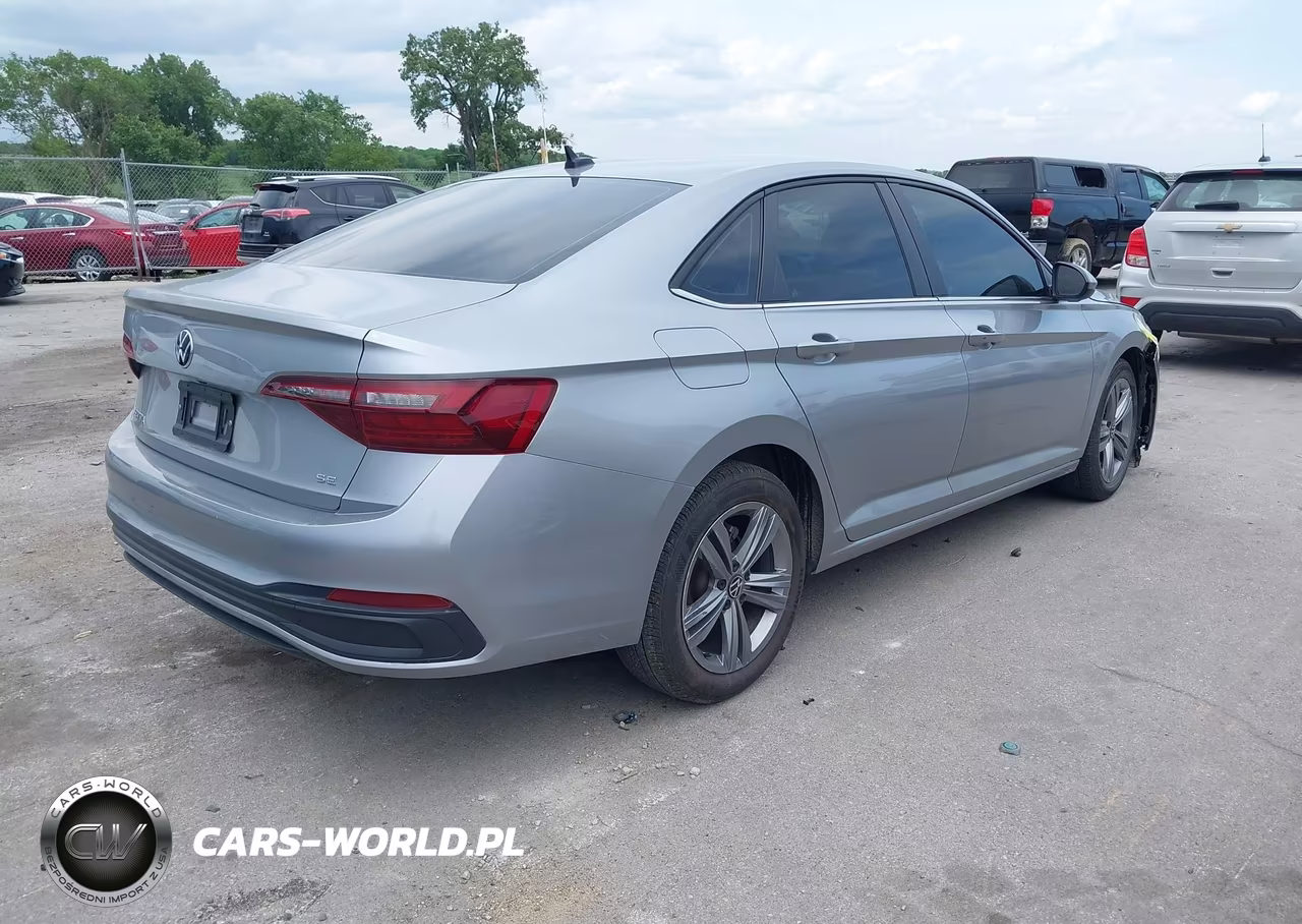 2024 Volkswagen Jetta 1.5T Se VIN:3VWEM7BUXRM086587 - 4