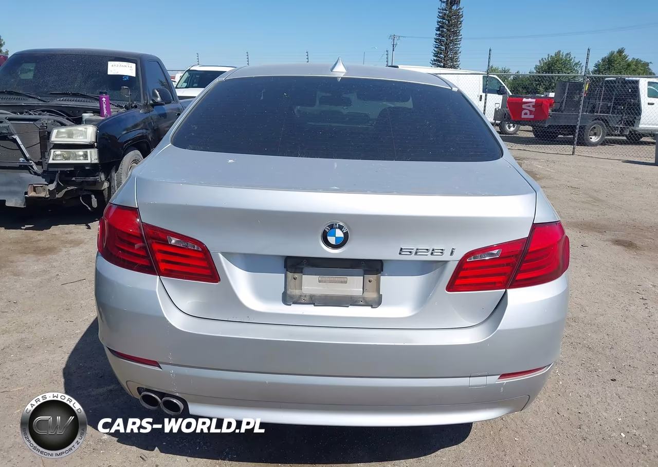 2011 BMW 528I VIN:WBAFR1C5XBC744412 - 17