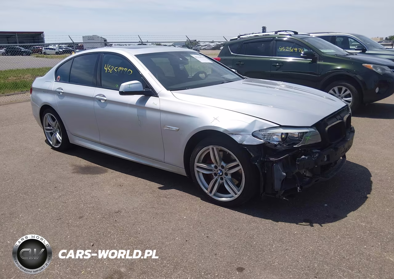 2013 BMW 550I xDrive – zdjęcie 1 z 17