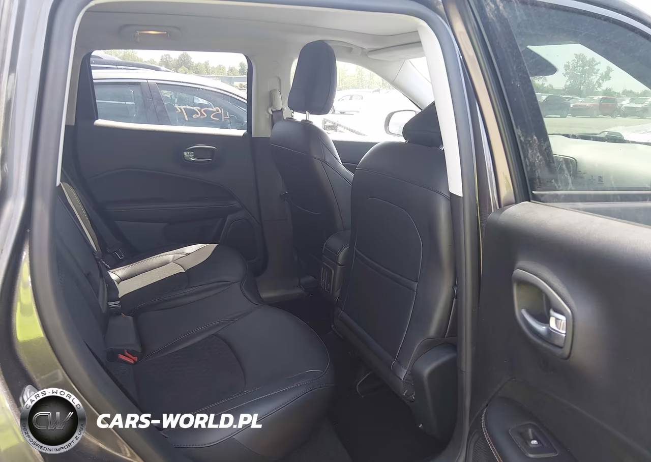 2019 Jeep Compass Latitude Fwd VIN:3C4NJCBB8KT658206 - 8